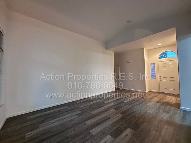 Photo - Single Story in Sun City 55+ Community - Access to all Amenities Included - Low Maintenance Yards!