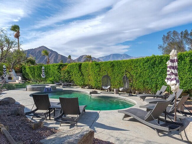 50945 Calle Paloma