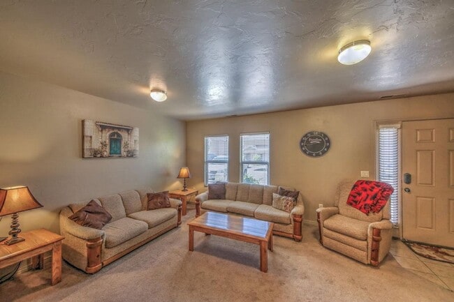 Photo - 3419 S River Rd