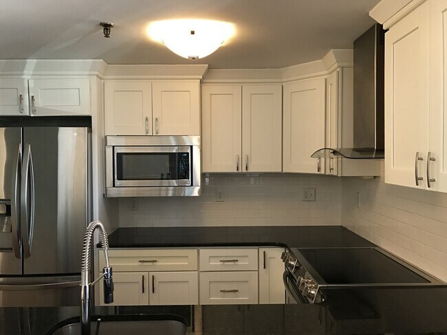 Photo - 391 Commonwealth Ave Unit 301