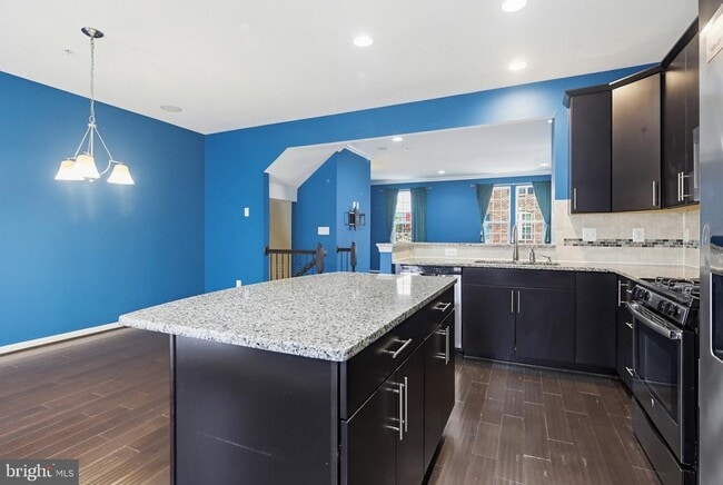 Photo - 7408 Wild Honey Way