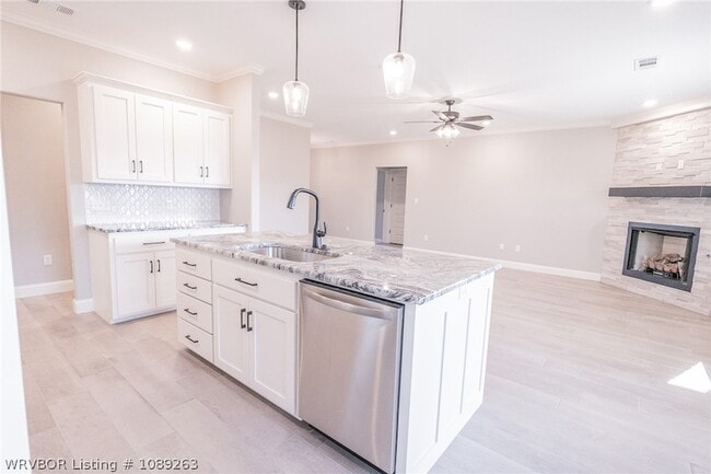 Photo - 9000 Mayswood Pl