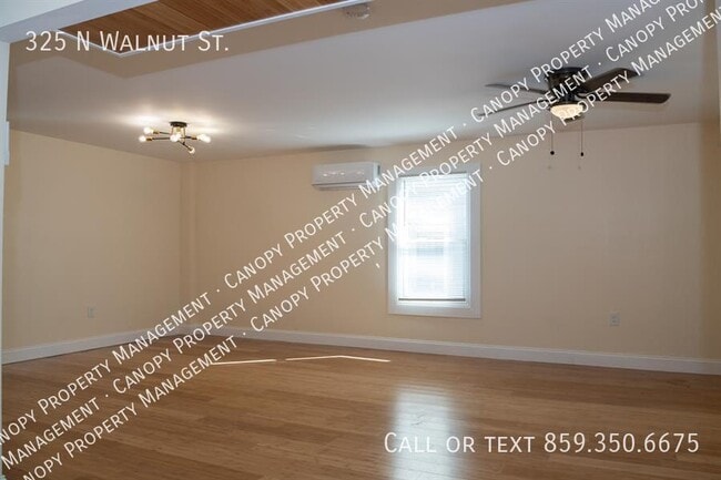 Photo - 325 N Walnut St