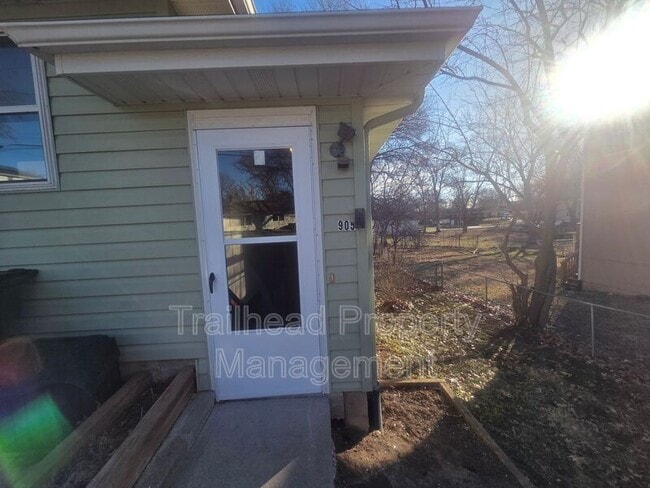 Photo - 905 Madison St