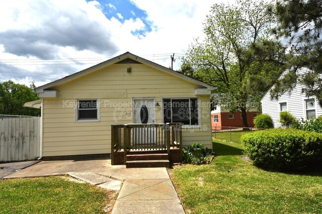 Photo - 213 Bassett Ave