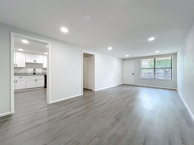 Photo - Renovated 2 Bedroom 1 Bathroom Apartment |... Unit 11