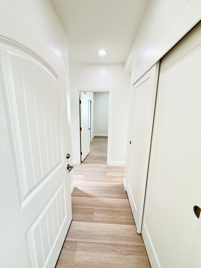 Photo - 5840 Unit 5838