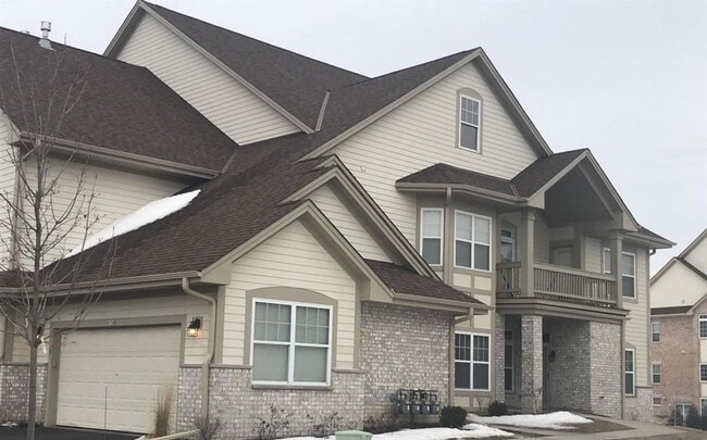 Large Condo For Rent - Large Condo For Rent
