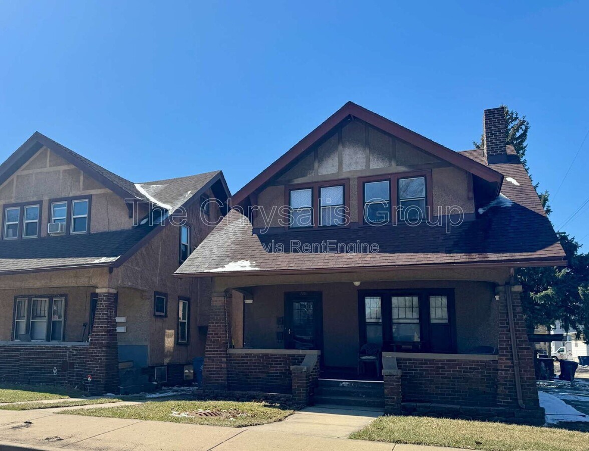 Photo - 723 Joliet St