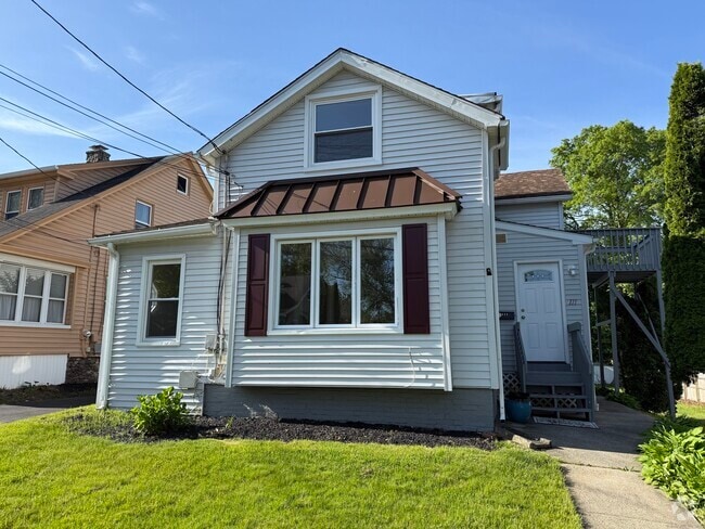 Building Photo - 111 Fort Hale Rd Rental