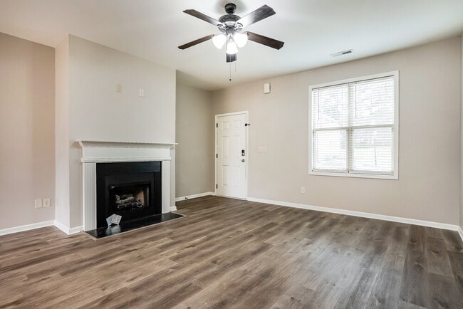 Photo - 62 Dropseed Ln