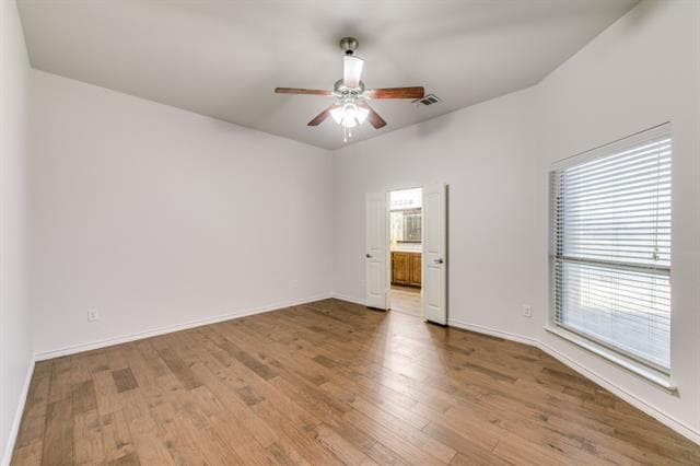 Photo - 1802 Sanderlain Ln