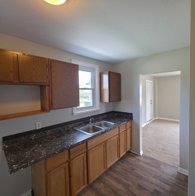 4444 W 51st St Unidad #1 Down
