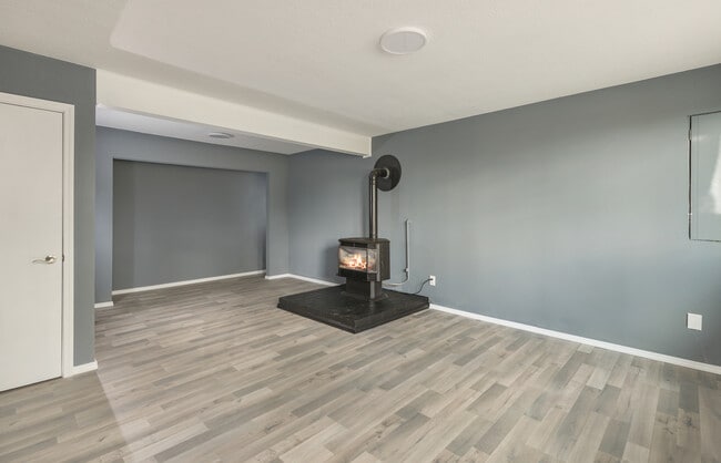 Photo - 6601 Glenwood Ave
