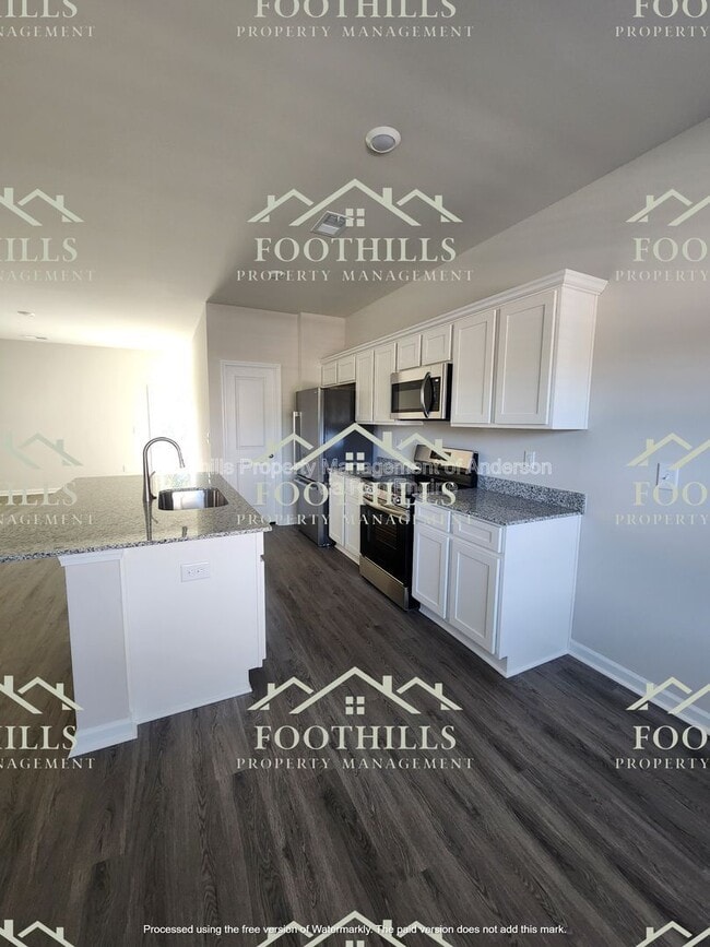 Photo - 1655 E Greenville St