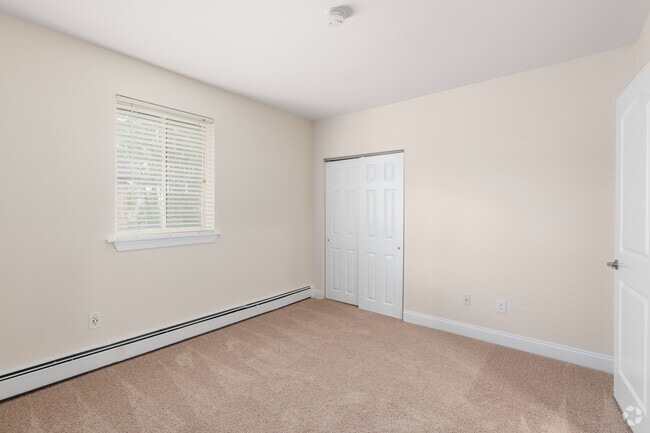 2BR, 1BA - 750SF - Bedroom - Pear Tree Court