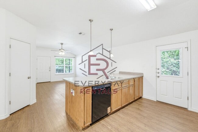 Photo - 913 Ashwood St Unit A
