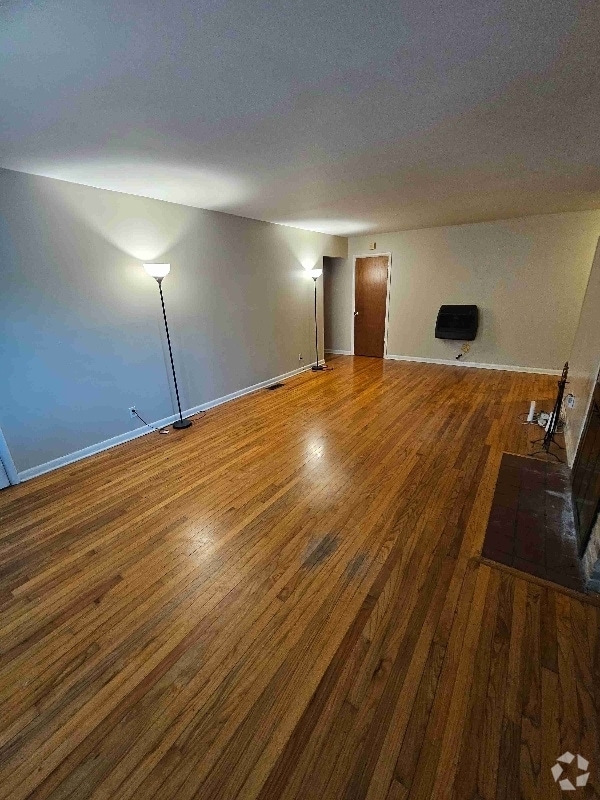 Building Photo - 4109 Bob Wallace Ave SW Rental