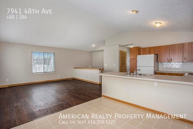 Photo - 7941 48th Ave