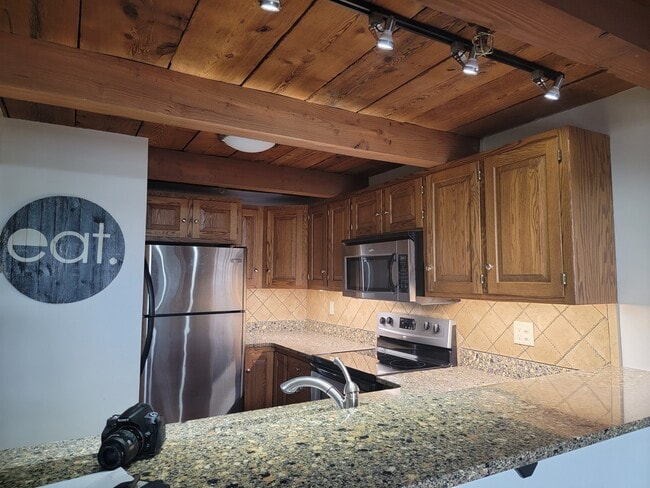 Photo - 1545 Arboretum Dr Unit 313