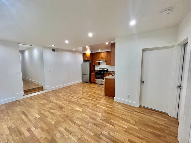 1381 Revere Ave