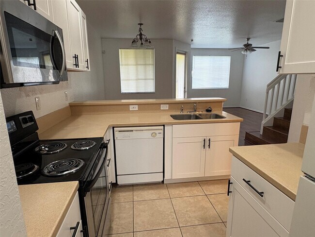 Photo - 1905 SW 60th Terrace