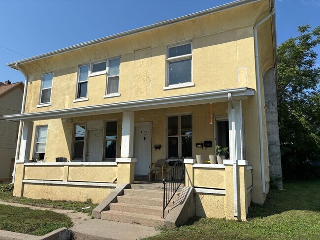 Building Photo - 411-13 George St Unit 3
