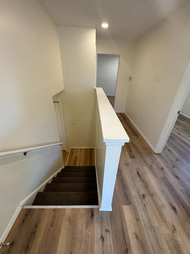 Building Photo - 208 Lindell Dr