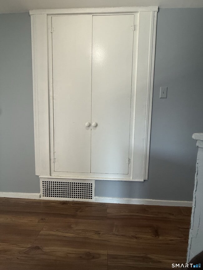 Photo - 33 Cannon Rd