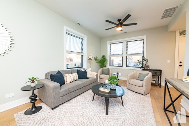 Photo - 2045 W Montrose Ave Unit 2020-2022-1A