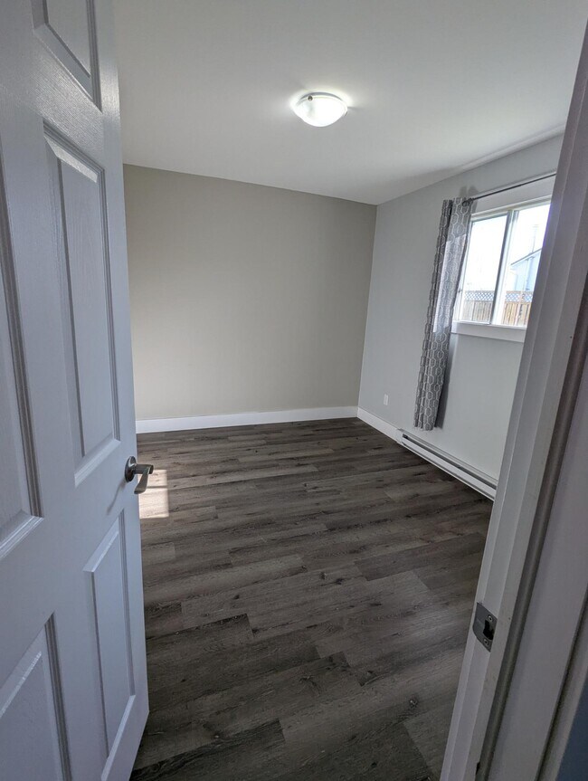 Photo - 868 St Peter St Unit 3