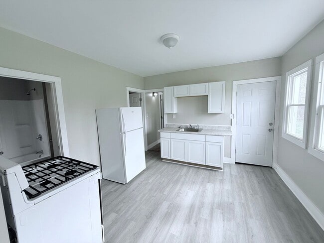 Photo - 1427 E 92nd St Unidad 1