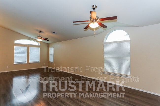 Photo - 9203 Cricket Dr