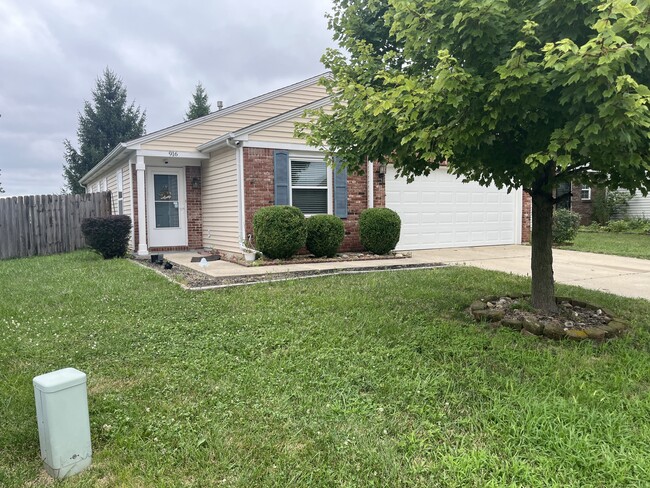 Photo - 916 Bentgrass Dr House