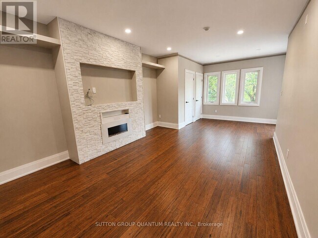 Photo - 28 Boustead Ave Unit 2