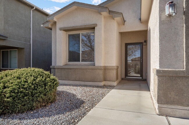 Photo - 1143 Desert Sunflower Dr NE