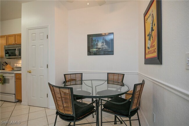 Photo - 3964 Bishopwood Ct E Unidad 1-202