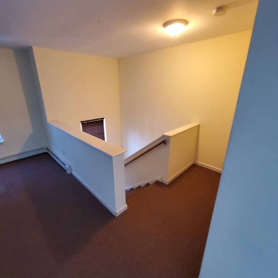 16 Morris St Rental House Rental in Danbury, CT