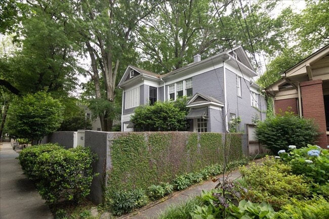 Photo - Very Spacious 2/2 Unit in the Heart of Midtown and Walking Distance to Piedmont Park!