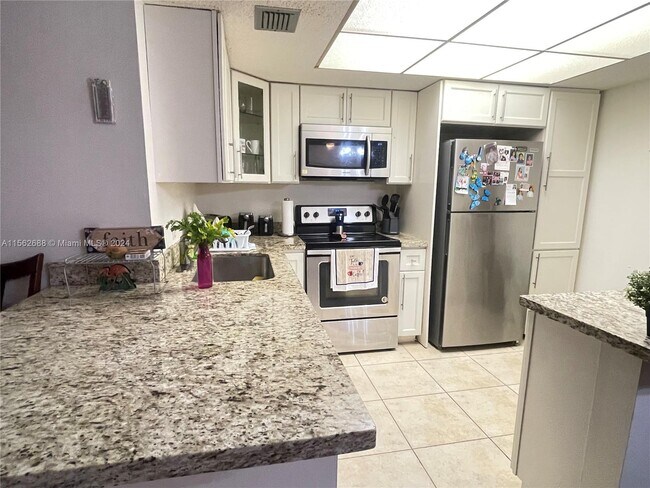 Photo - 5530 NW 44th St