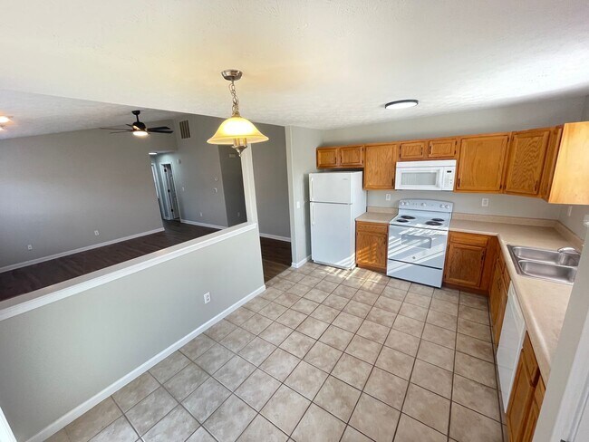 Photo - SUBLEASE - Three Bedroom Single Family Hom...