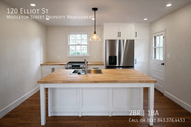 Photo - 120 Elliot St-