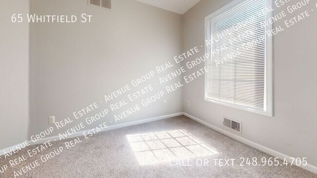 Photo - 65 Whitfield St