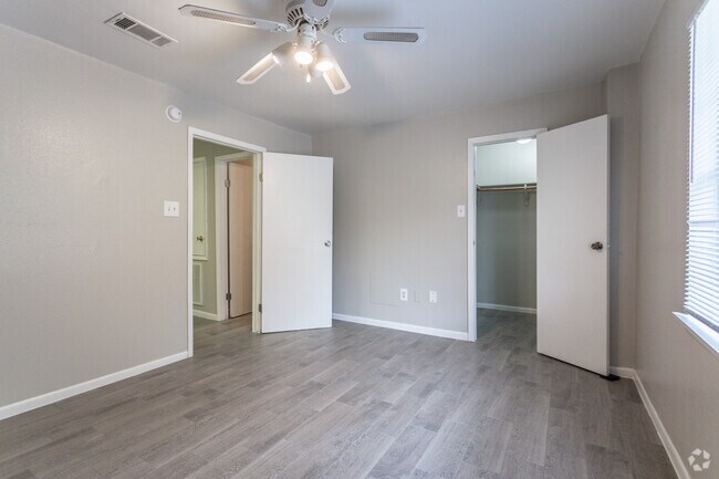 1 BR, 1 BA - 660 SF - Shoal Pointe Apartments