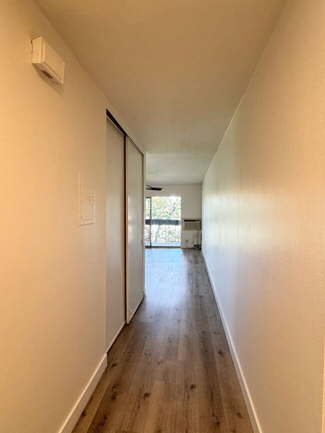 Photo - 1061 Park Ave