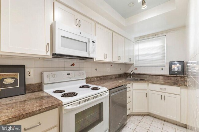Photo - 2910 Peyton Randolph Dr Unit 169