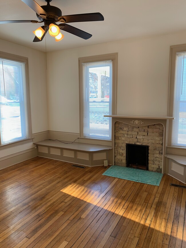 Living room - 1034 Spaight St Apartments Unit 1