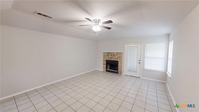 Photo - 2402 Lazy Ridge Dr