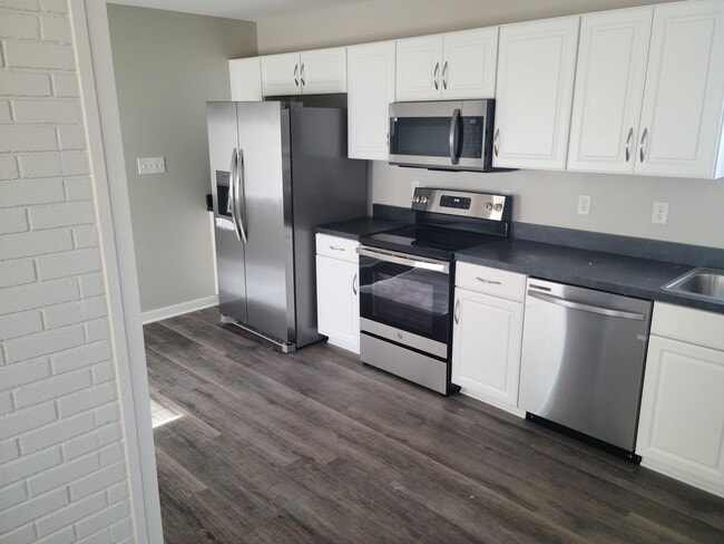 Photo - 2 Bed 1 Bath Rancher-Chesterfield -Courthouse Rd/Providence Rd Area