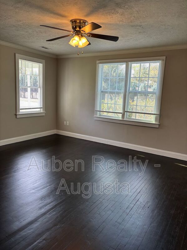 Photo - 514 Beaufort Dr